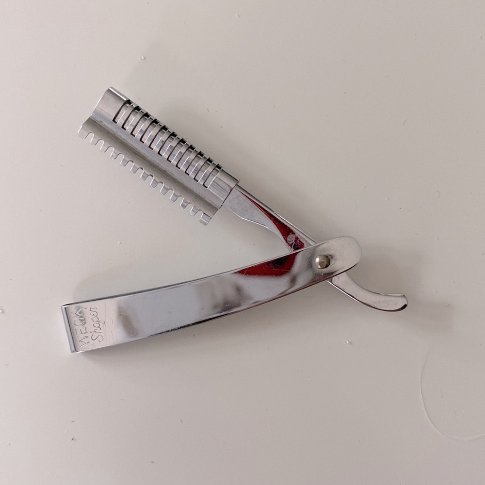 Vintage hair razor cutting pin